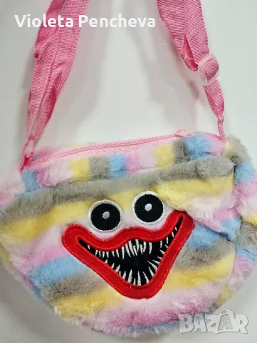 Плюшена чанта Хаги, снимка 2 - Раници - 50240985