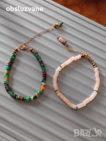 Модни гривни с естествен камък