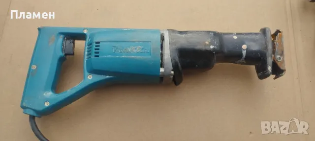 Саблен трион Makita 220v.