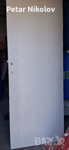 врати с каси и брави 8 броя, снимка 1