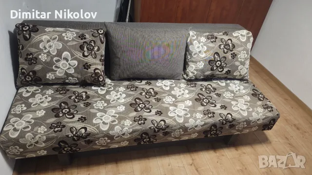 Продавам диван спалня. 