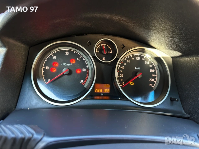 Opel Astra 1.7 CDTi 100hp, снимка 14 - Автомобили и джипове - 53818315