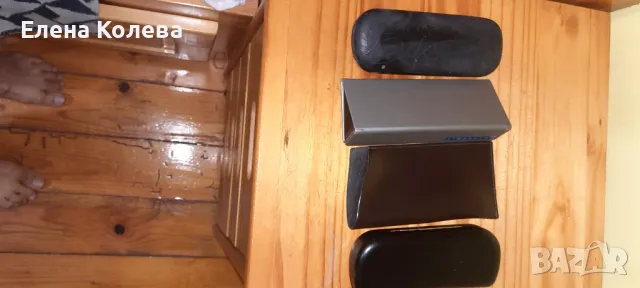 Четири калъфчета за очила