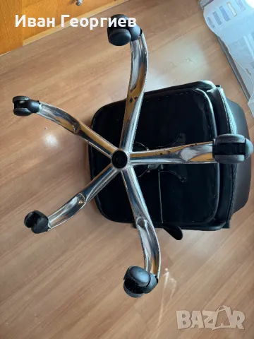 Офис стол  от изкуствена кожа с облегалки за ръцете, на колела , снимка 13 - Столове - 48654485