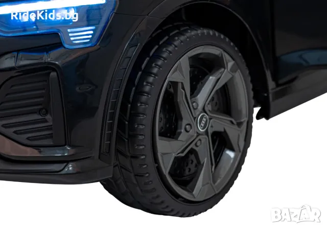 Audi SQ8 12V – Детски акумулаторен джип, Черен, EVA гуми, снимка 13 - Детски велосипеди, триколки и коли - 50418596