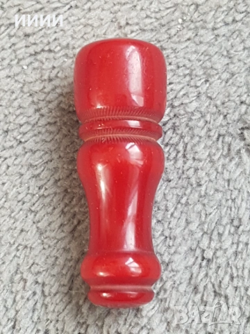 Имам поп червен кехлибар от броеница