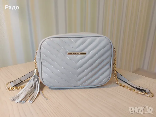 Нова дамска кожена чанта EXCLUSIVO през рамо Бежово злато абитуриентски бал мини чантичка раница, снимка 3 - Чанти - 49409277