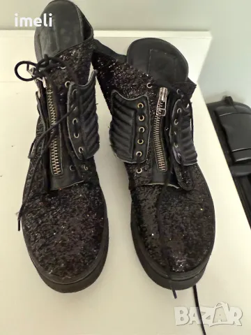 Боти , снимка 1