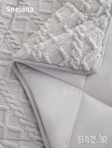 кувертюра сив цвят плюш за 55лв от 125лв , снимка 4 - Покривки за легло - 44446572