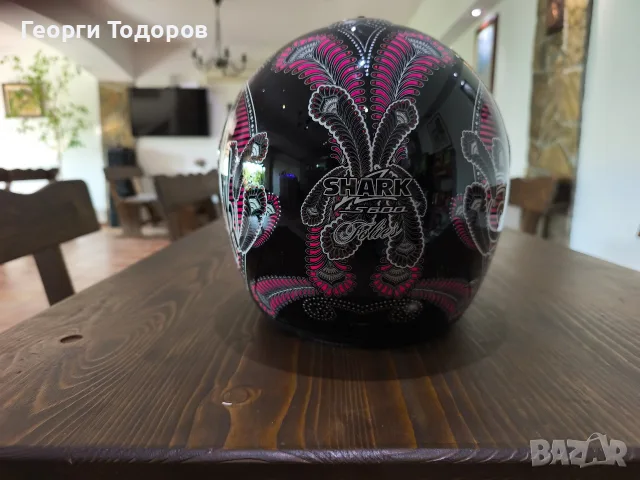 Дамска мотоциклетна каска Шарк хс, снимка 2 - Мотоциклети и мототехника - 56027859