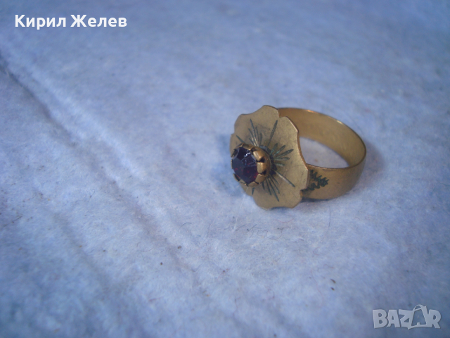 СТАРИНЕН БРОНЗОВ ПРЪСТЕН ЦВЕТЕ РЪЧНИ ОРНАМЕНТИс ЮВЕЛИРНО ФАСЕТИРАН ГРАНАТ МАЙСТОРСКА ИЗРАБОТКА 15117, снимка 4 - Антикварни и старинни предмети - 36422426