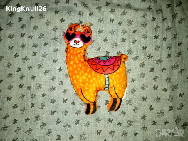 Плюшена възглавница Лама