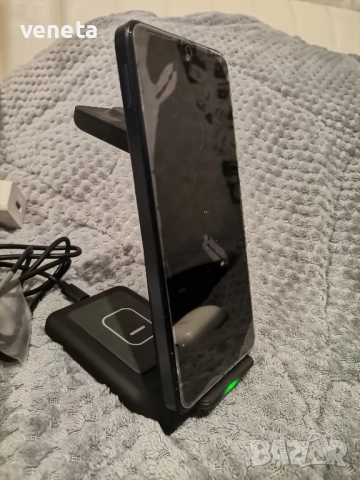 3 в 1 Безжично зарядно , снимка 5 - Безжични зарядни - 51958560