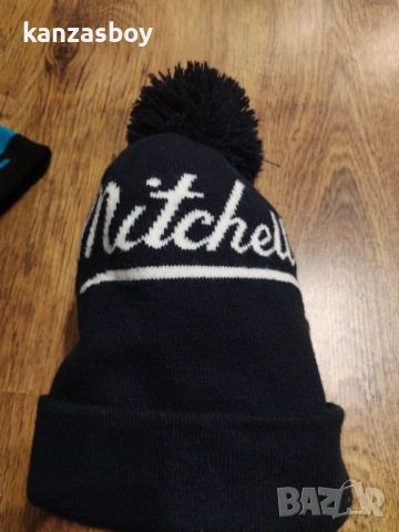 mitchell and ness - зимна фенска шапка КАТО НОВА , снимка 5 - Шапки - 52828484