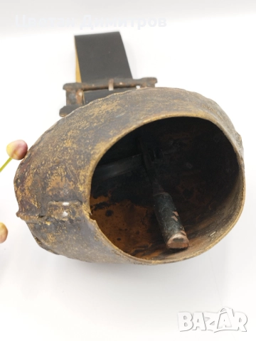 Оригинална стара много голяма швейцарска хлопка, звънец с много хубав и ясен звън., снимка 5 - Антикварни и старинни предмети - 51953837