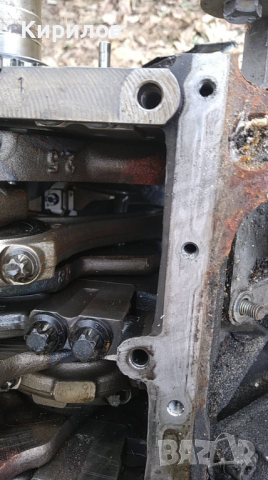 Балансиращ вал,  капак и колянов вал за 2,5ТДИ, снимка 3 - Части - 36263220