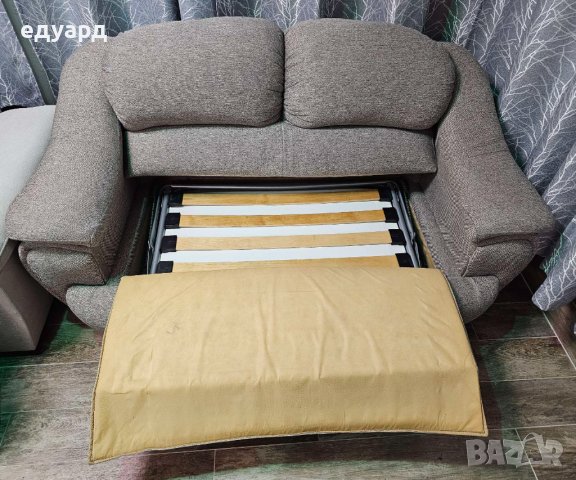 Двуместен диван отваря се на легло като нов, снимка 4 - Дивани и мека мебел - 44357241