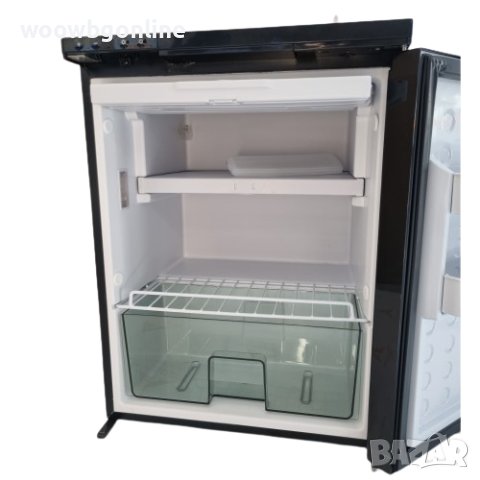 12/24V Компресорен мини хладилник Alpicool 65L, снимка 3 - Къмпинг мебели - 41187556
