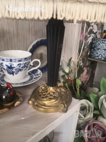 Настолна лампа, снимка 2 - Антикварни и старинни предмети - 50456671