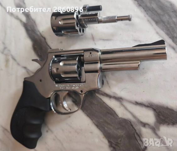  Револвер „Arminius“кал.22 Magnum 22 lr. с два барабана   