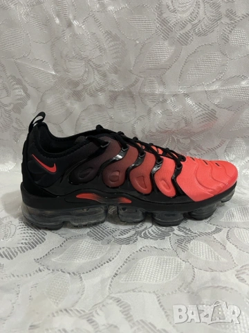 НОВИ: Nike Air VaporMax+, разм. 42.5, 100% оригинал, снимка 5 - Ежедневни обувки - 52395518
