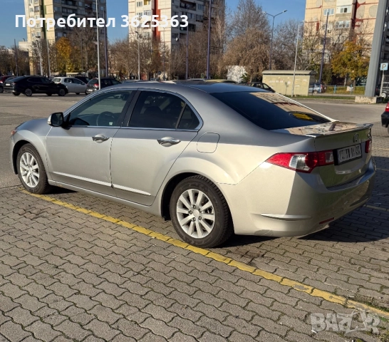 Хонда Акорд 2.2 150 кс 2009 г, снимка 3 - Автомобили и джипове - 52952033