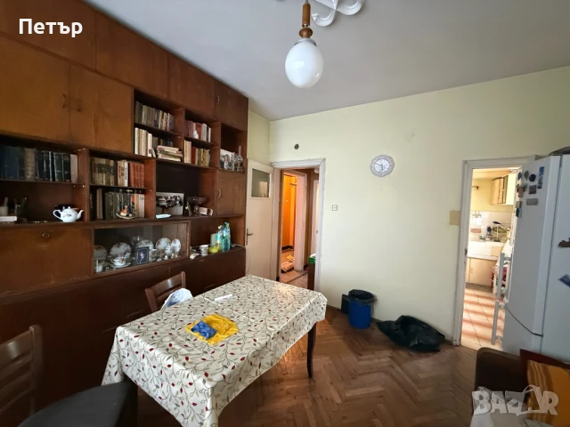 Семеен апартамент на 3-ти етаж в супер център, снимка 3 - Апартаменти - 51180070