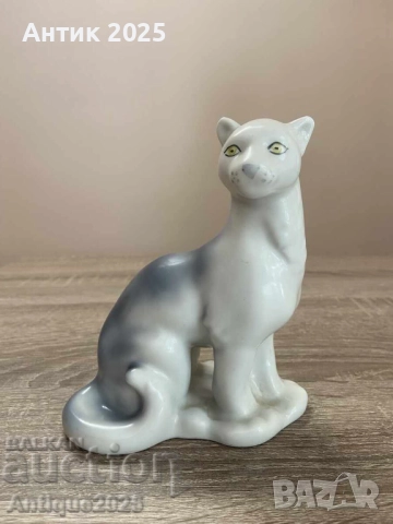 Рядка порцеланова статуетка на котка/пантера ЛФЗ (СССР)