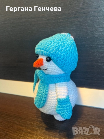 Ръчно плетен снежен човек – уникална декорация или подарък!, снимка 3 - Играчки за стая - 52537143