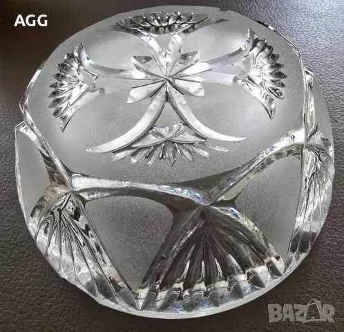  Стилен кристален пепелник, снимка 3 - Антикварни и старинни предмети - 49357806