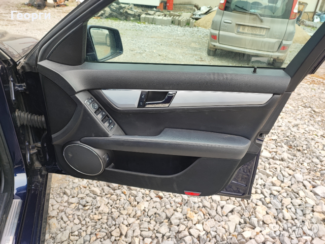 Салон от Мерцедес W204 Ц класа седан с подгрев кожа, снимка 9 - Части - 44535159