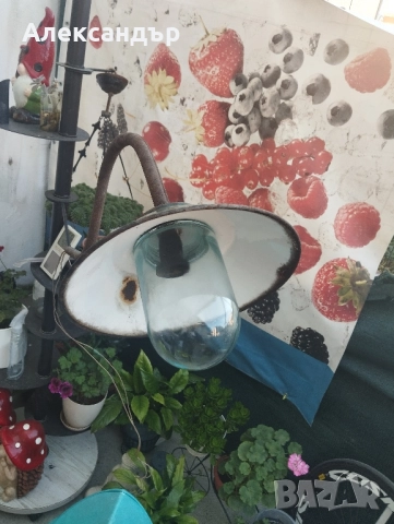 Улична лампа, снимка 2 - Антикварни и старинни предмети - 51840010