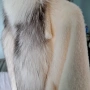 Дамско палто естествен косъм визон и богата яка от лисица., снимка 8
