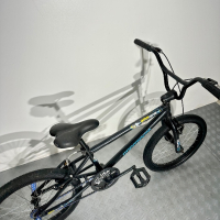 Като ново! Детско колело BMX 20 цола , снимка 4 - Детски велосипеди, триколки и коли - 44633744