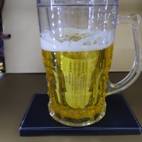 Халба чаша горяма тумбеста - изглежда винаги пълна, замръзва в камерата и се пие все ледена бира , снимка 1 - Декорация за дома - 41144819