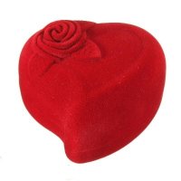 червена роза сърце от кадифе плюш кутийка за пръстен обеци бижу подарък рожден Свети Валентин кутия, снимка 3 - Романтични подаръци - 34120725