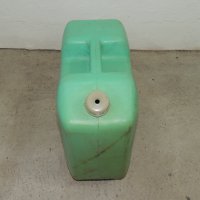 Пластмасова туба  -  20 литра, снимка 1 - Аксесоари и консумативи - 41524496