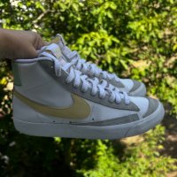 Nike Blazer Mid '77 — номер 42.5, снимка 2 - Кецове - 38888311