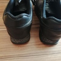 Дамски/детски обувки , снимка 5 - Дамски ежедневни обувки - 38969384