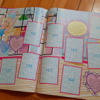 Нов колекционерски албум за стикери Барби, Barbie, снимка 10 - Колекции - 36152848