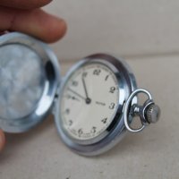 СССР джобен часовник ''Молния'', снимка 3 - Антикварни и старинни предмети - 38925533