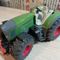 Метален трактор "Fendt"936 vario, снимка 4 - Колекции - 44483112