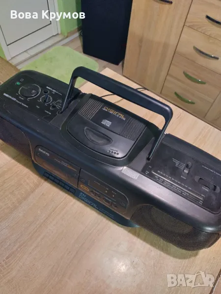 Радиокасетофон SANYO, снимка 1
