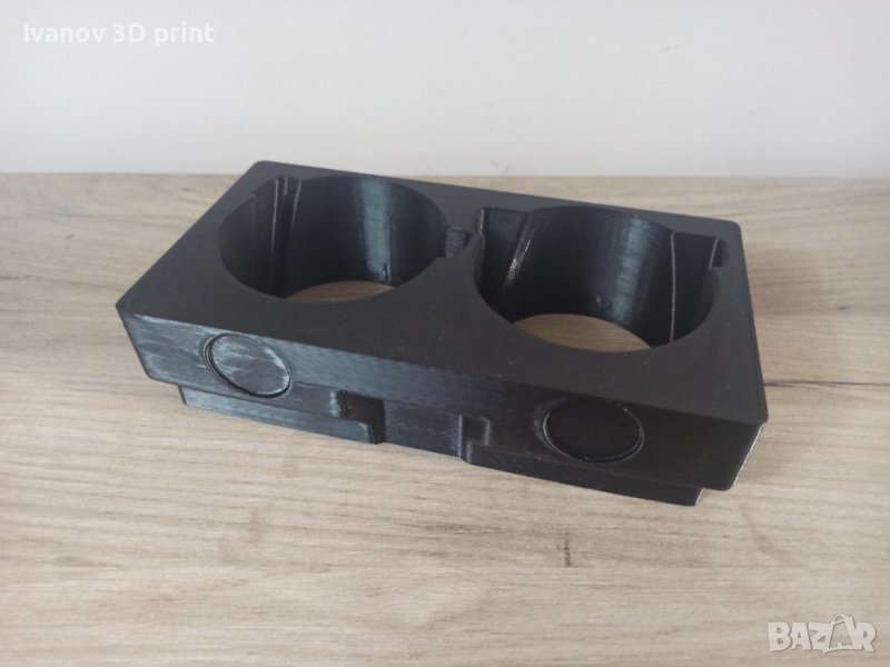 Cupholder / поставка за чаши Mercedes E-class W212, снимка 1