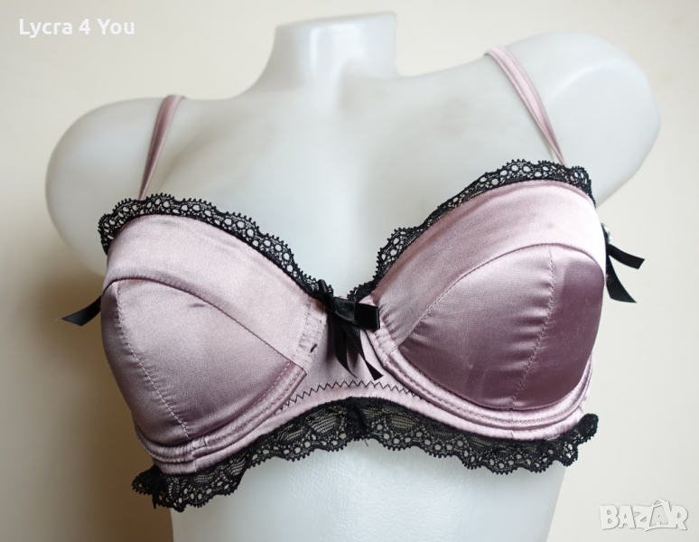 Розов сатенен сутиен с черна дантела 75В размер, снимка 1