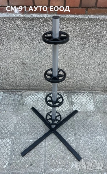 Стойка за гуми с джанти , снимка 1