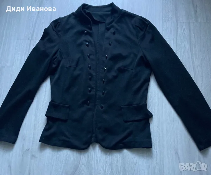 Дамско късо черно сако, снимка 1