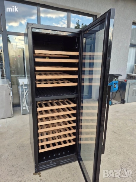 Хладилна витрина 2температурни нива, снимка 1