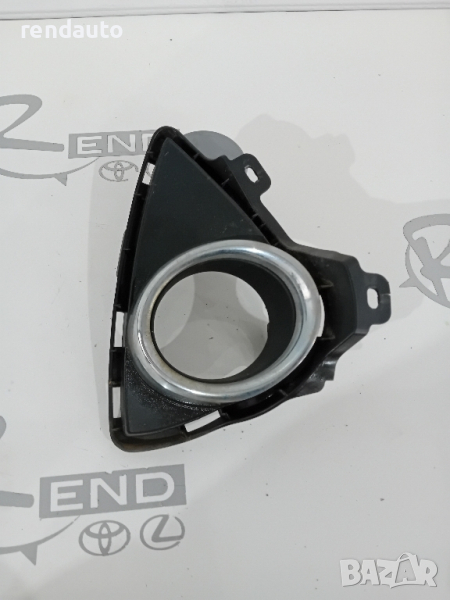 Дясна решетка за халоген Toyota Auris e18  81481-02290, снимка 1