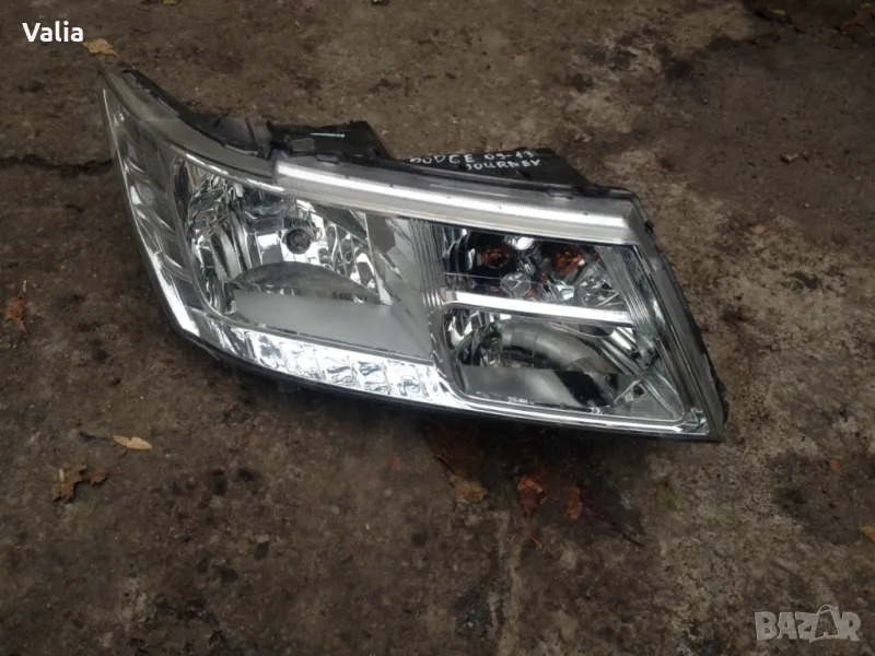 десен фар Dodge Journey, снимка 1